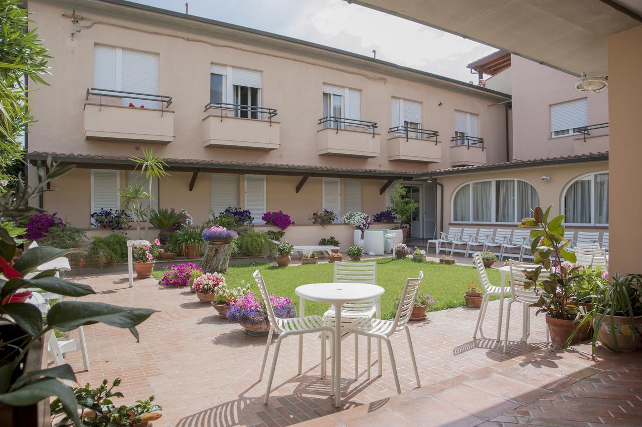 Hotel Sabrina Castiglione della Pescaia Exterior foto